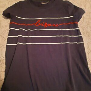 NWOT Yessica tee shirt, 100% cotton, very soft "Bisou" (kiss in French)